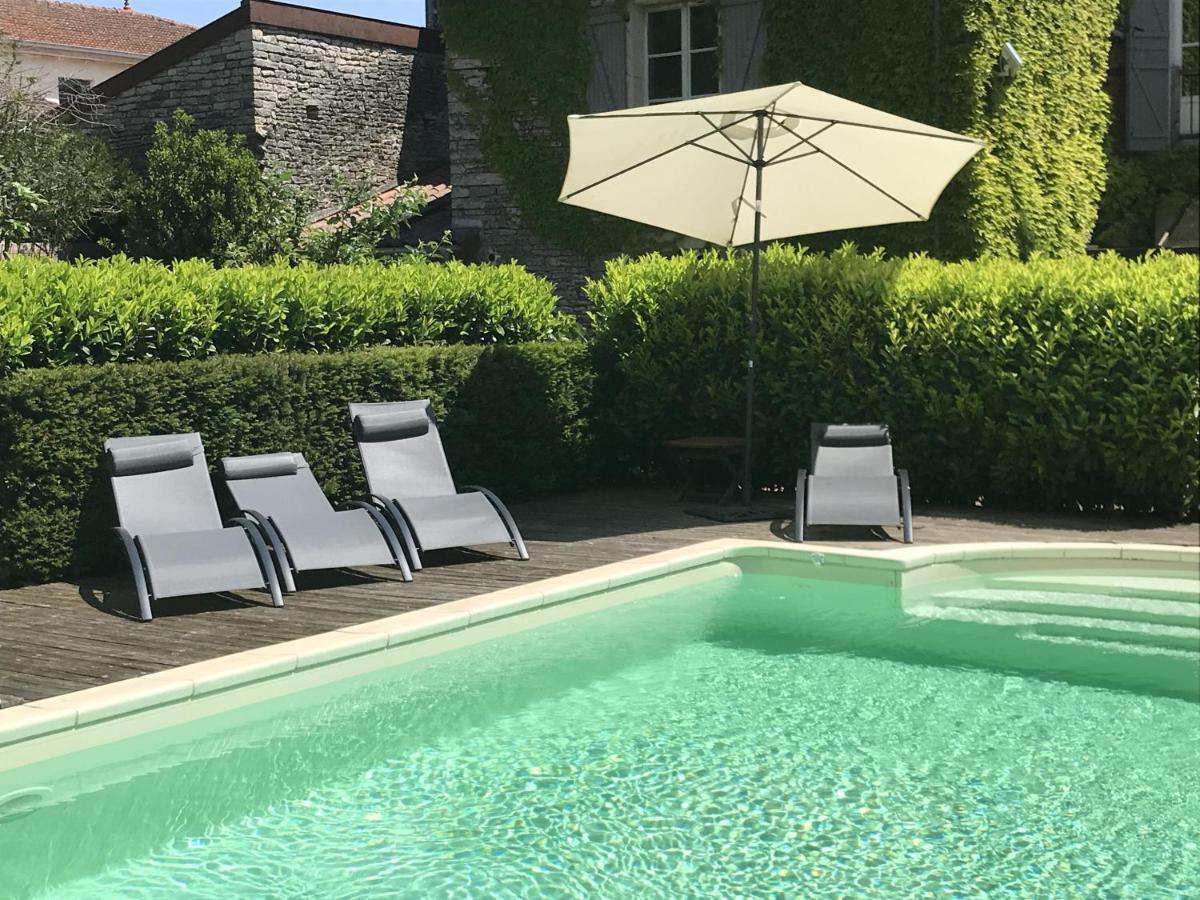 Hotel Le Relais De Scisse Saint-Gengoux-de-Scissé Esterno foto